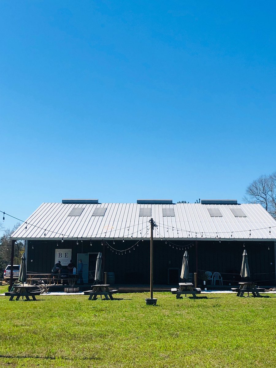 BlueEpiphanyVin's tweet photo. It’s a #BeautifulDay for #wine out here at #BlueEpiphanyVine.  Come on out and #enjoy a glass or bottle or let our wonderful staff guide you through a #tasting of our wine 🍷.  
#texaswine #texas #HoustonRodeo #houstonwine #ConroeTexas #redwine #corkdork #ThinBlueLine https://t.co/WMfuzsS5oQ