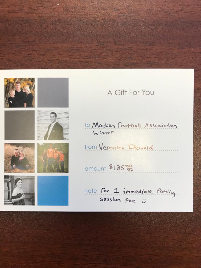 MacklinFootball's tweet photo. Auction Item: Thank you to Veronica Dewald for the donation of a photo shoot. https://t.co/nrcDf9F17K