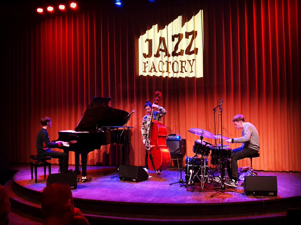 EelcoKaper's tweet photo. @LABtrio was top! 👌🏼 https://t.co/YbY3HlZrlP