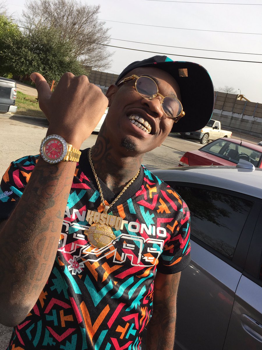 isthatcortez's tweet photo. Be rich in ambition! Money coming!
📸: @LACEDpics 
@LilCjKasino #DBell #MurdaWorth #Texas #FortWorth #DFWArtist #DFWPhotographers #iPhoneXR #Photos #isthatcortez #TEZ #LilCjKasino https://t.co/pv63WzLQ1H