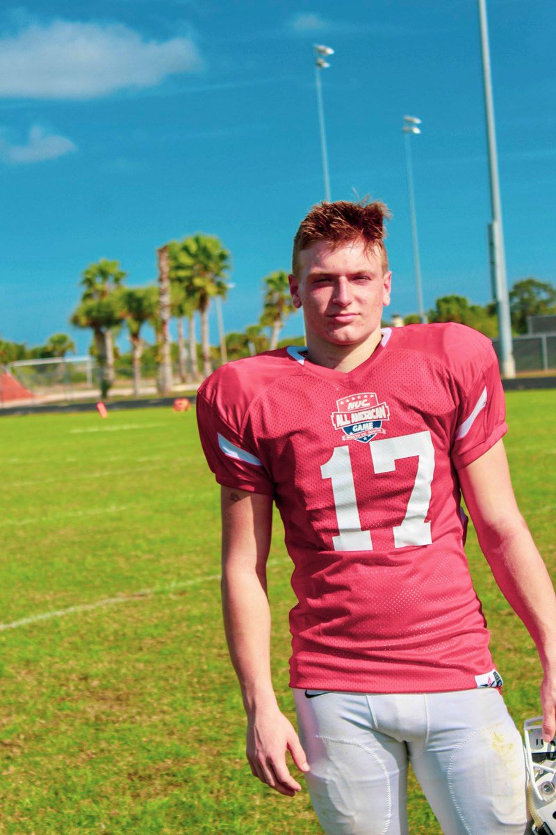 Amandadhendrix4's tweet photo. just a little late updating:) @billyhendrix44 #classof2022 #etowahhighschool at the NUC All American Game in Daytona over Christmas Break... https://t.co/awDNTmTVol