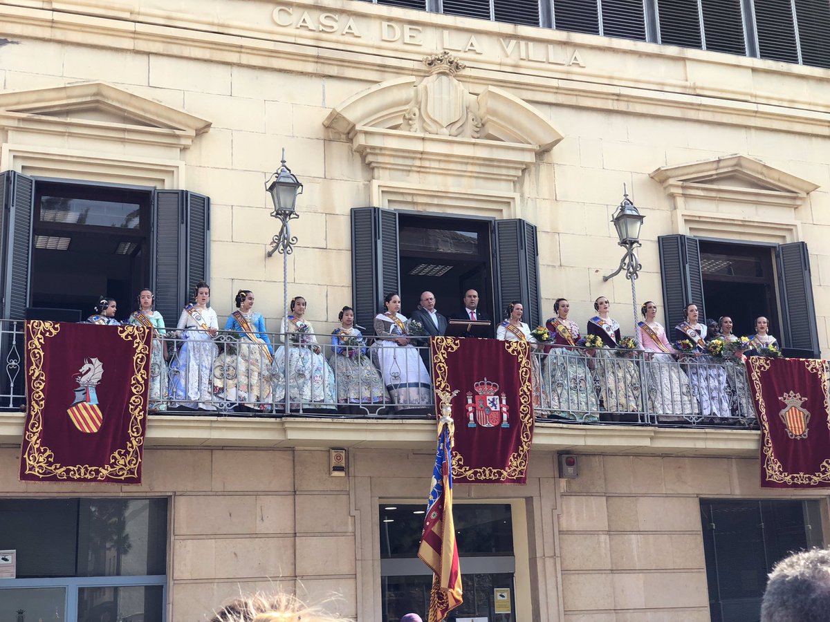 Paco_Gomez_'s tweet photo. #Crida2019 #Massamagrell
💥‼️JA ESTEM EN FALLES‼️💥 @FallaTro @FallaLesCasetes @FallaMasDeGrell #FallaLAmistat #FallaLaRaval #FallaPlazaInmaculada #FallaReiEnJaume #JuntaLocalFallera @MalaltdeFalles #Falles2019 https://t.co/ebuKanNPFf