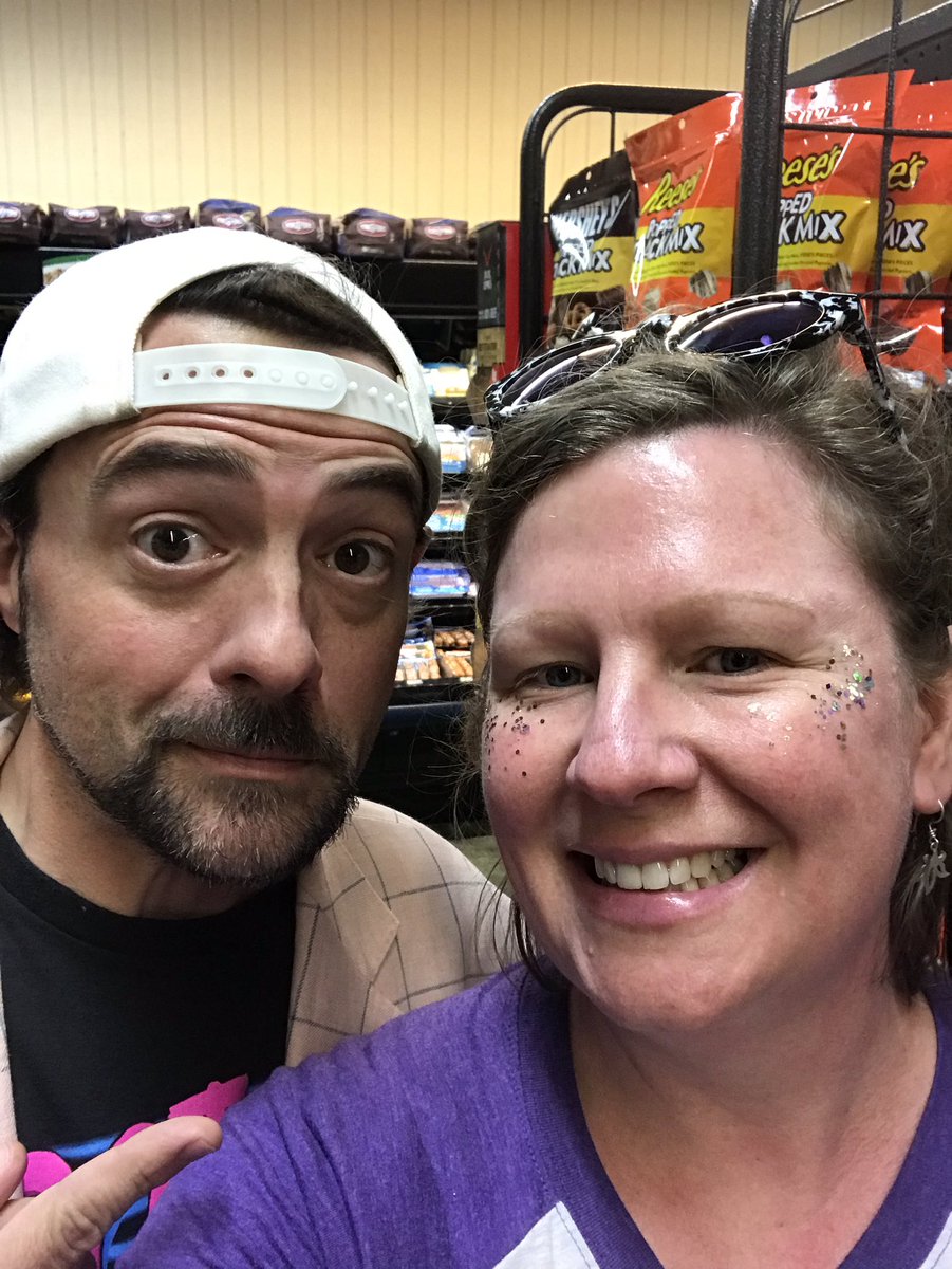 Hitting up <a href="/BreauxMart/">Breaux Mart</a> for supplies &amp; biggety bam, we run into <a href="/ThatKevinSmith/">KevinSmith</a> #JayAndSilentBobReboot #nolafamous <a href="/MaypopRestauran/">Maypop Restaurant</a> <a href="/MOPHONOLA/">MOPHO NOLA</a> #jedimindtrick #boobookitty <a href="/bigbangtheory/">The Big Bang Theory</a> <a href="/NOLAnews/">NOLA.com</a>