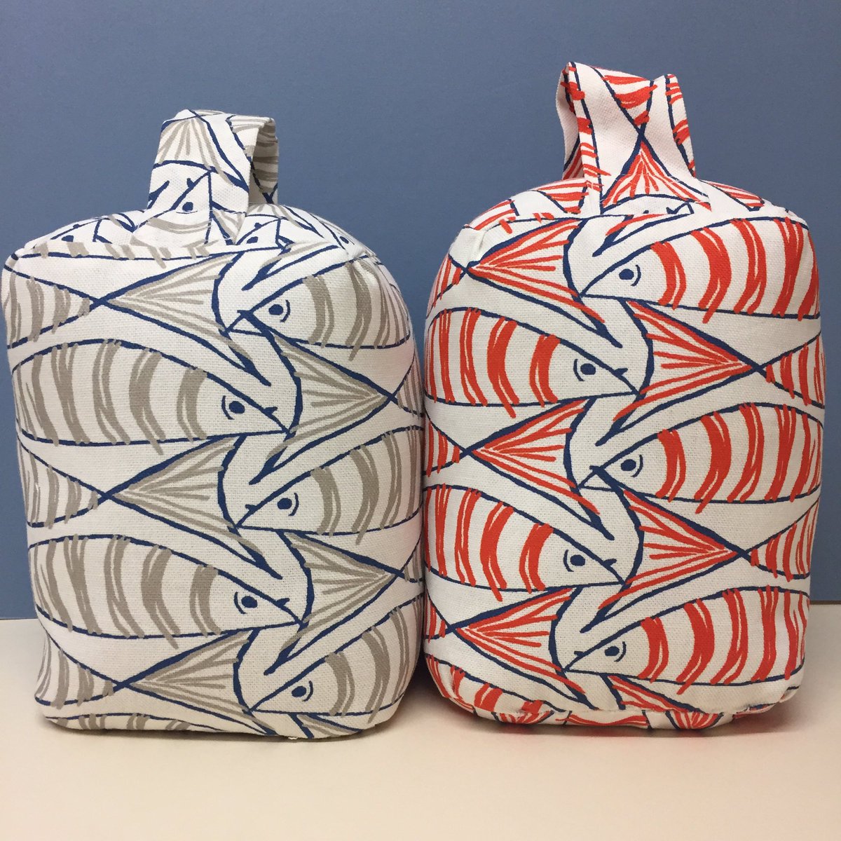 meeliemoon's tweet photo. #crafthour #handmadehour New to our shop tonight is our grey and blue pilchard door stop, pictured with our coordinating orange and blue fish! #doorstop #doorstopper https://t.co/dWUXwbBjh8 #meeliemoon #moderncoastal #handcrafted #cornish #pilchard #sardine #scandifish https://t.co/7i5ObdrQrW