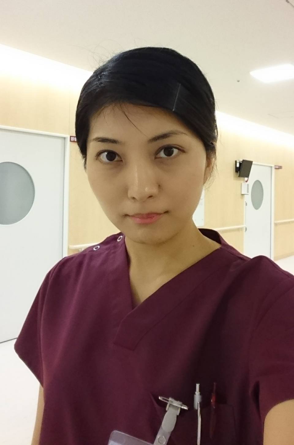 加藤敏寛 Toshihiro Kato 赤坂茉莉華さん 撮影済みですがまだ出演告知できない作品が2本あります 早く観たい 写真は コウノドリ２ のときの衣装スクラブ姿 やっぱり医療系多いな 俳優 女優 ドラマ 映画 コウノドリ 衣装 スクラブ T