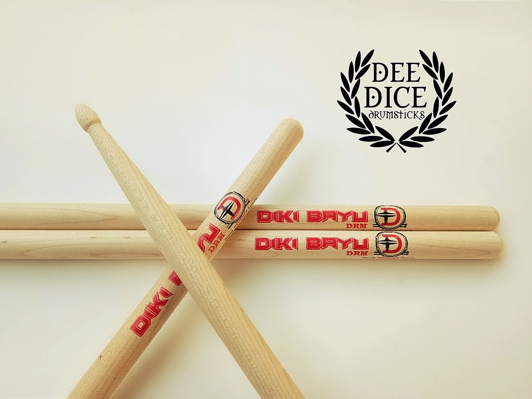 DeeDiceDrumsticks tweet media