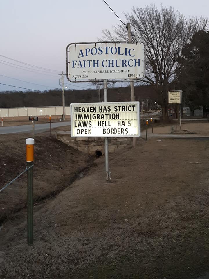 GuntherEagmm's tweet photo. This church in Springdale is doing it wrong. As a place of worship you should not be adding more fuel to the fire of hatred and discrimination towards Undocumented people. Especially in Springdale where we have the biggest Undocumented population in Arkansas. https://t.co/gJxHNFpDE6