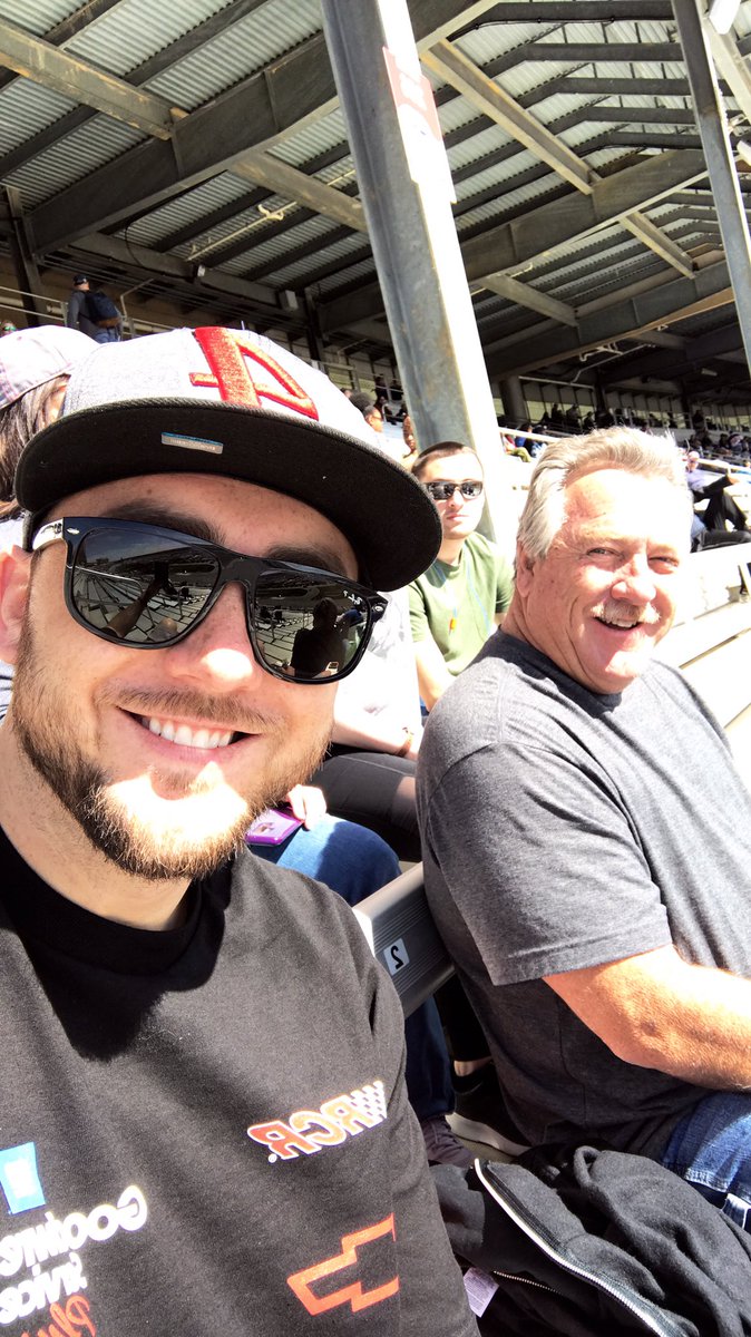 krincon21's tweet photo. Love being at the track with my Dad! #GoodOldDays #NASCAR #ATL #GoHarvick https://t.co/sHQjDYuLCr
