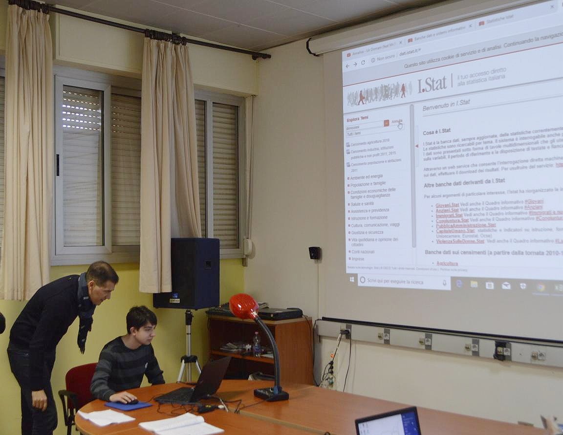 uspidalinow's tweet photo. 🇮🇹Lavorando sodo per il primo deadline di Marzo!
——————
🇬🇧Working hard to the first March deadline! 
#Report2 #analisidati #opendata #datajournalism #asoc1819 https://t.co/TH9xNEx2k9