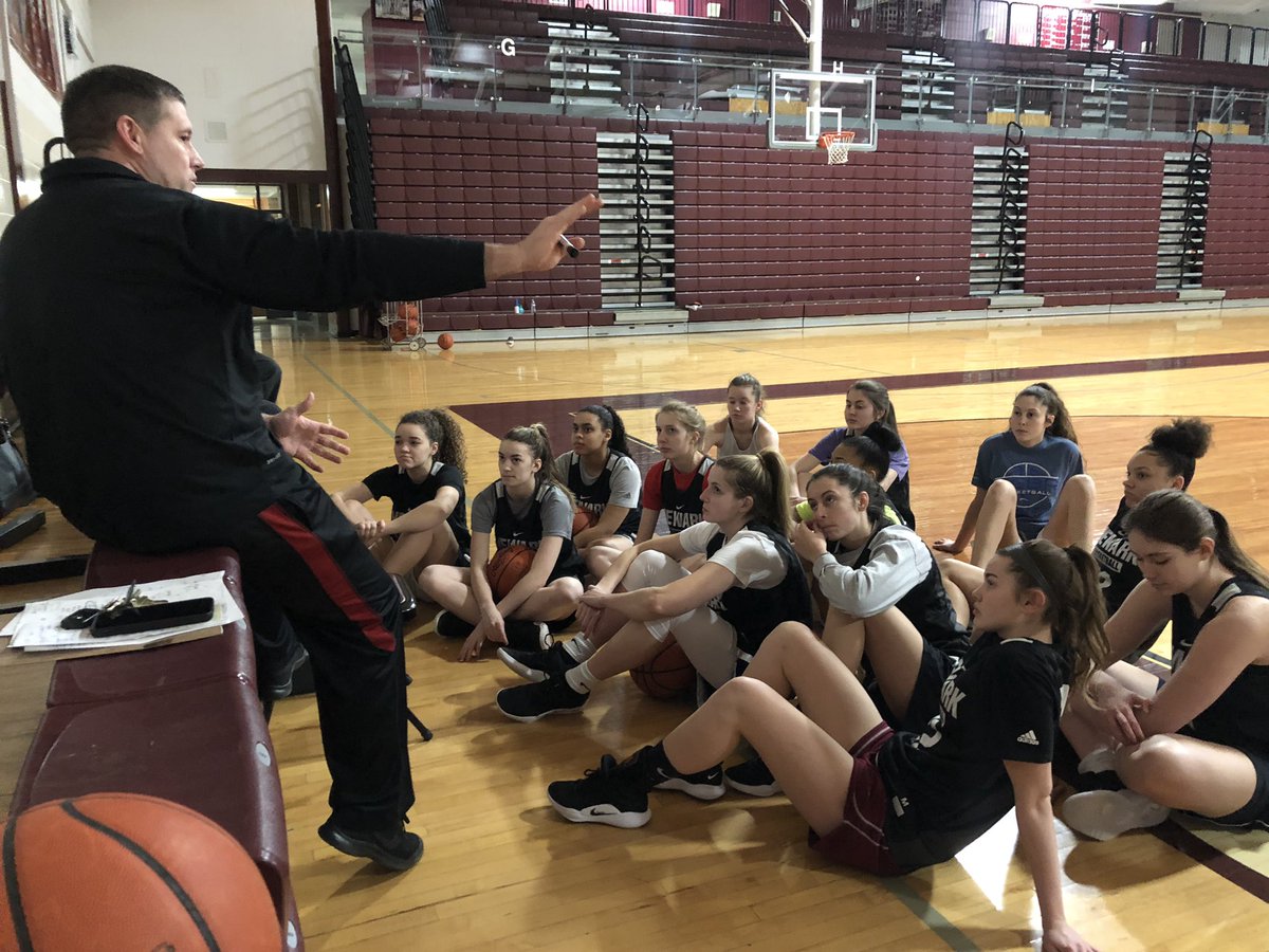 wildcats_wbb's tweet photo. Not having power isn't stopping us from watching some film to start practice. #CCATTS https://t.co/mP5vqZ84ui