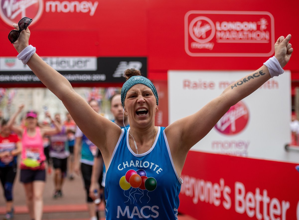 LondonMarathon's tweet photo. ⌛️📆🏃‍♀️

Nine weeks 
63 days
1512 hours
90720 minutes
5443200 seconds

However you want to word it, the 2019 Virgin Money London Marathon is getting closer and closer...

#LondonMarathon #ThanksaBillion https://t.co/hkFJReV6PJ