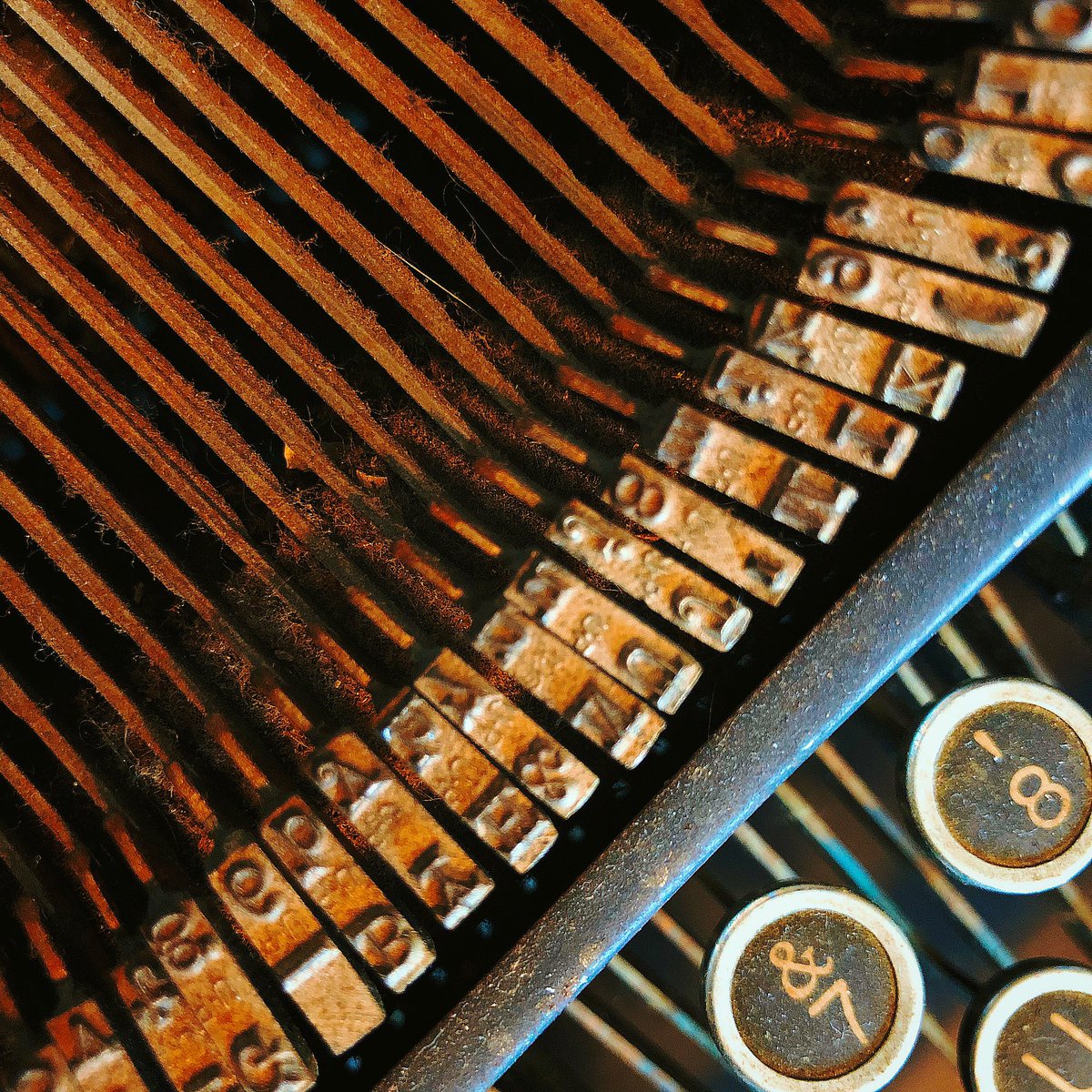 AppleHungryFool's tweet image. 55/365: Create - Whatever the medium, digital or analog, visual, written, auditory, “...one of the ways that I believe people express their appreciation to the rest of humanity is to make something wonderful and put it out there.” ~Steve Jobs #fmspad #fms_create #darkroomappp