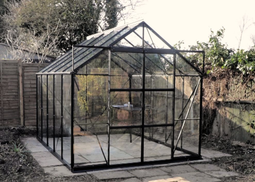 AgentsOfField's tweet photo. 👉NEW VIDEO - Vitavia Greenhouses👈 We have a new #greenhouse! Agent Ade can't contain his excitement as he shows the build, and explains more about @VitaviaLtd. #gyo #gardening #ad https://t.co/8dJ2d0062n https://t.co/xQ0IDZsStg