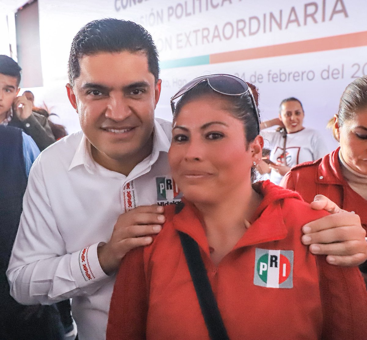 jmvalerapiedras's tweet photo. En este día, agradezco a las mujeres  que nos acompañan, y reitero mi compromiso de seguir generando acciones para que cuenten con espacios de participación en  condiciones igualitarias. https://t.co/9ImVqwExh2
