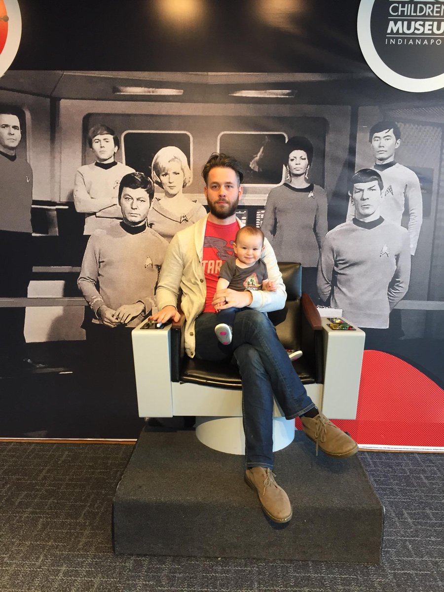 blair2019's tweet photo. MY BROTHER TOOK MY NIECE TO A #STARTRK EXHIBIT AT THE CHILDREN'S MUSEUM SHE'S GOING TO BE SUCH A HUGE NERD I LOVE IT https://t.co/QWRQtm4CJX