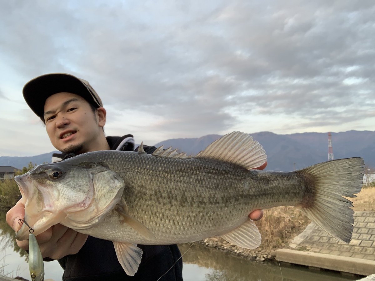 naoto_mizbro's tweet image. スピードキラー SPにて早春のクオリティーフィッシュをキャッチ！！確実に五三川のバスは動き出してる！！
#FLASHUNION
#flashunion
#speedkiller
#フラッシュユニオン
#スピードキラー
#五三川
#水間尚斗