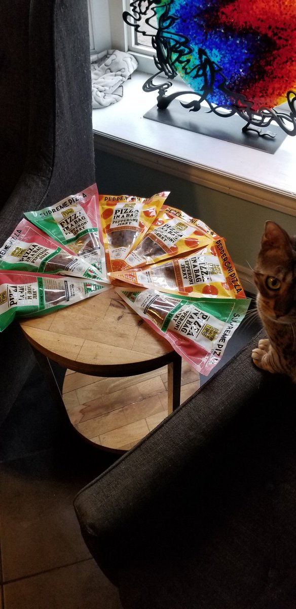 Clayytton's tweet image. @HarleyPlays @EpicMealTime @SuperSnackTime
Drove to Niagara NY from Brantford ON today and found these sweet bastards!!!