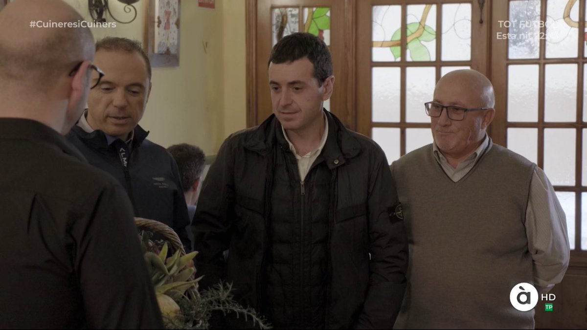 CamiVell tweet media