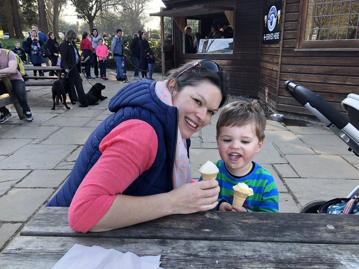 Happiness is sunshine, ice-cream and an epic playground. Lovely day <a href="/hevercastle/">Hever Castle</a> #SundayFunday