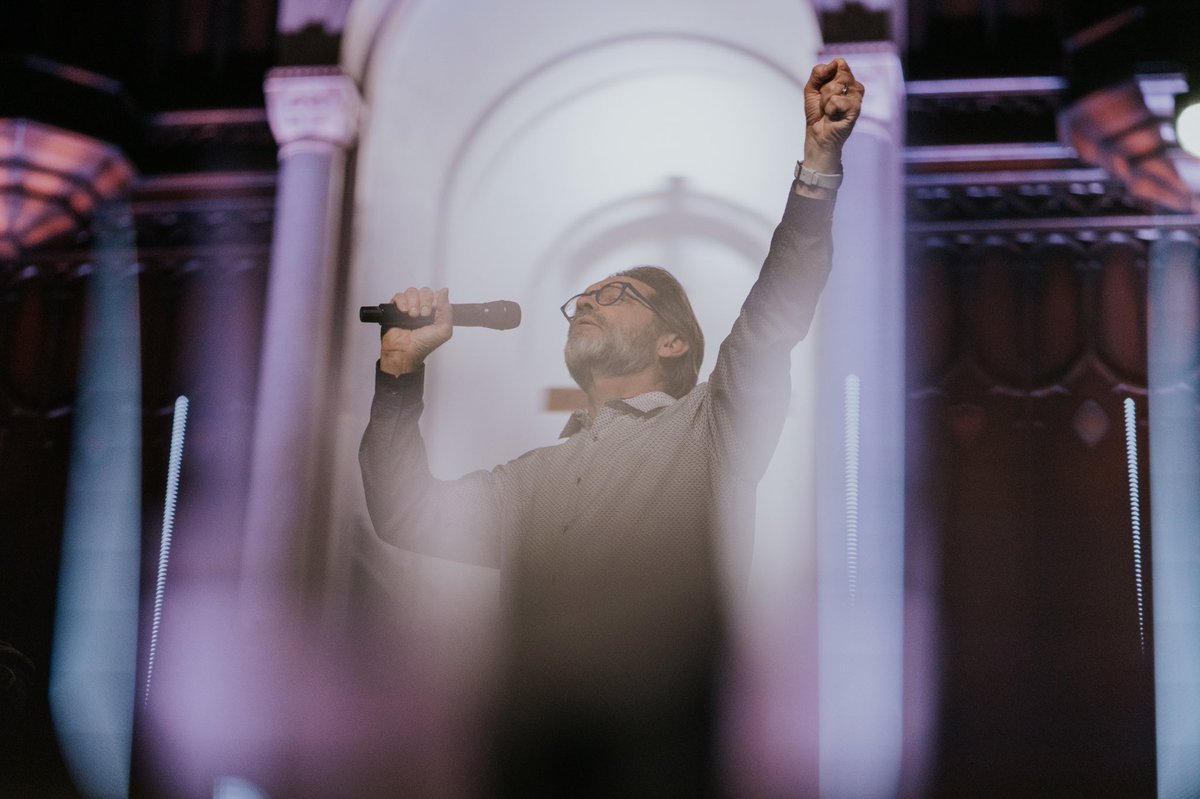 Oasis Church LA tweet media