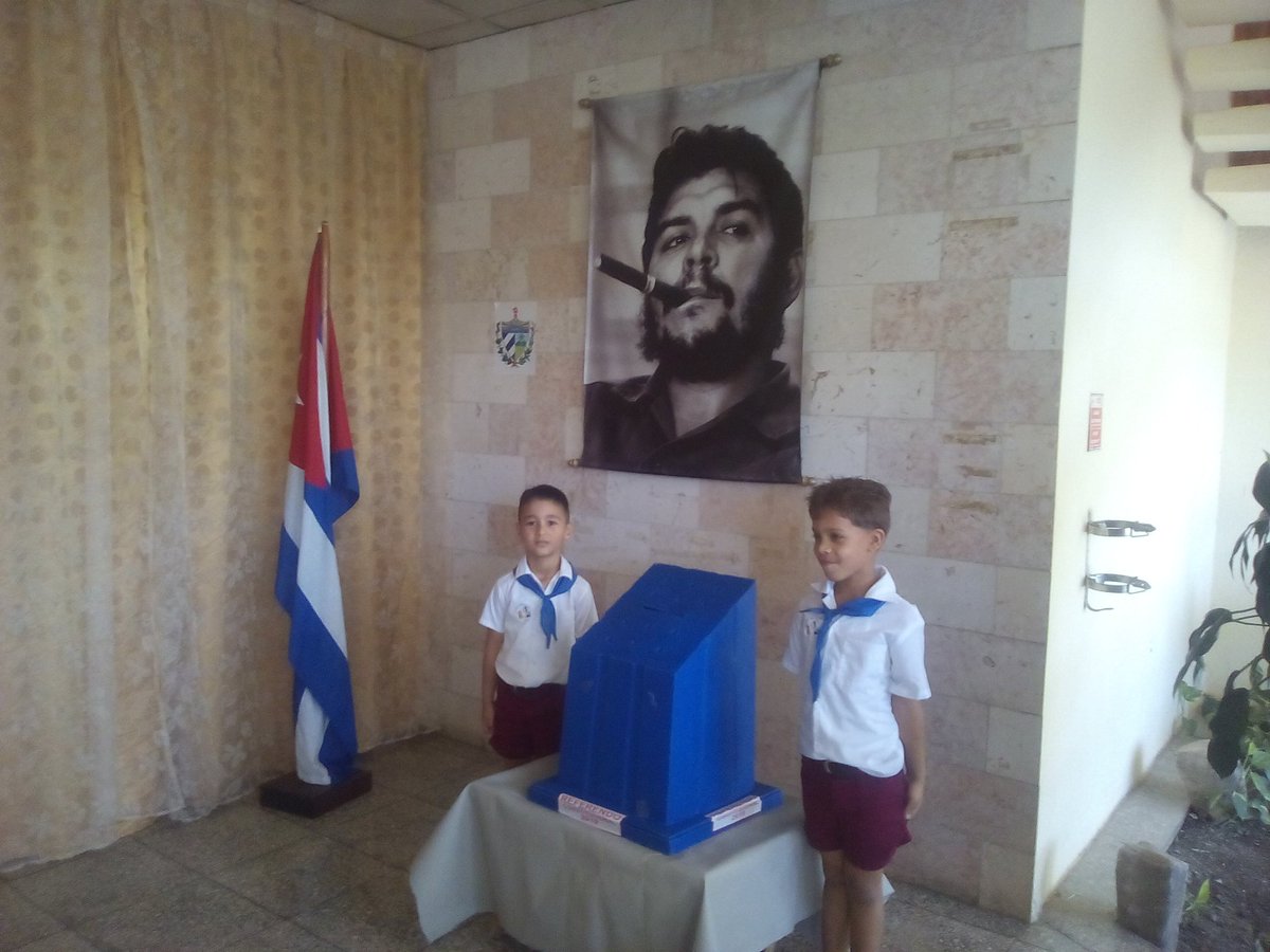 Los pioneros han vuelto a ser protagonistas de esta fiesta democrática que son las votaciones en #Cuba revolucionaria. Por ellos #YoVotéSí #NosotrosVotamosSí #CubaVotaSí este #24deFebrero