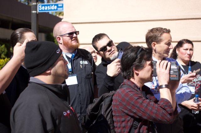 stinger_usa's tweet image. 1/4 At #knowledgefest2019 we gave the CI specialists the chance to wield the Dragon 5 laser gun against Stinger’s Fiber Laser. #laserjammer #smallestlaser