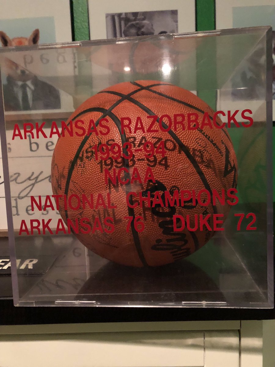 dchena's tweet image. FOR SALE - MAKE OFFER!  AUTOGRAPHED ARKANSAS RAZORBACK NATIONAL CHAMPIONSHIP BASKETBALL @RazorbackMBB @ArkansasRazor @1037TheBuzz @invitingar @arkansasalumni @NWArkTimes @ArkansasOnline @marchmadness @SECNetwork @wholehogsports @SportsCenter @HogSports2018