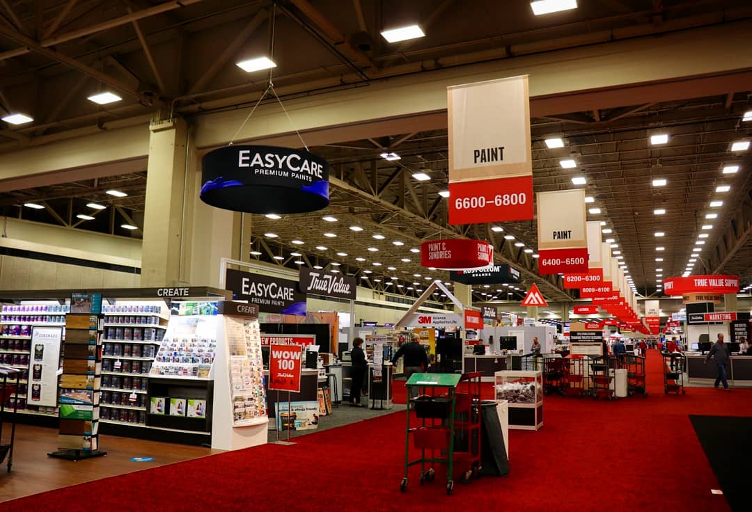 KBHCCDallas's tweet photo. The #TrueValueReunion rolled into the #KBHCCDallas with 40 trucks, and will only be leaving with 10! Most of the items left on the exhibit floor are being donated to @Habitat_org. @TrueValue, we are inspired by your generosity, and have loved having you here in #Dallas https://t.co/MYaBlpHDci