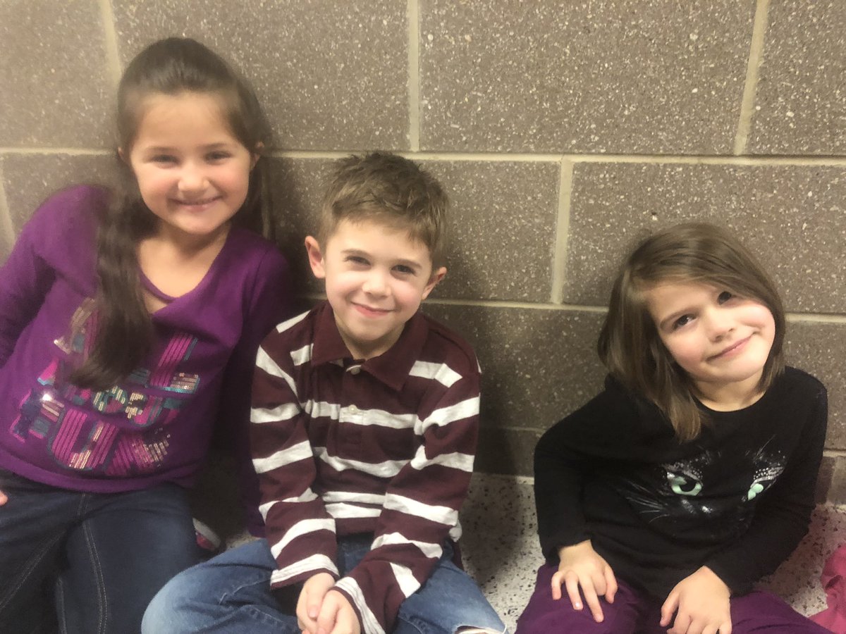 MAllisonhart's tweet photo. We had so much fun waiting to sing sing sing at the Concert this past Thursday!! They did so awesome!! @shufordnccs @Principal_SES https://t.co/geo8c77laV