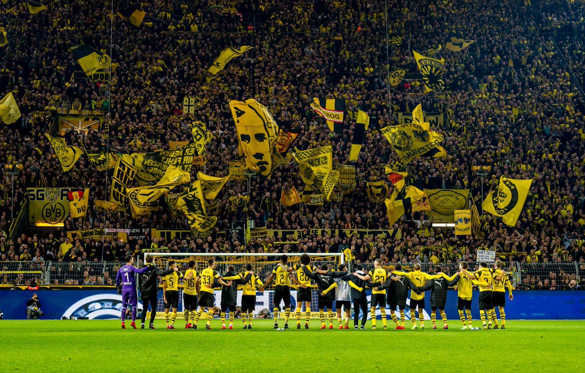 FtblPhotos's tweet photo. #BVB [by Alexandre Simoes]: https://t.co/TZbCIAkUKc