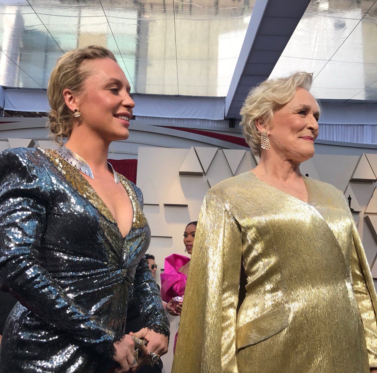 Glenn close hotsell oscars 2019 dress