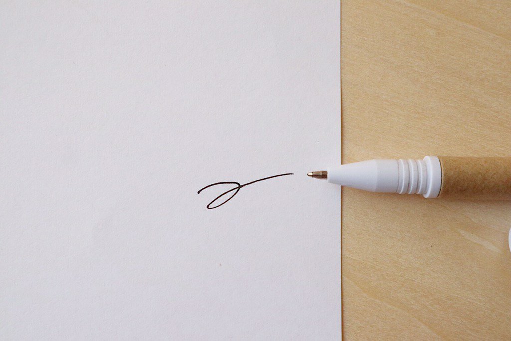 paperpensco's tweet photo. For simple tasks like note taking and writing or complex tasks like creating bullet journal spreads.

What will you use it for? ✨➰
.
.
.
.
.
#ecofriendly #aesthetic #nature #lessplastic #sustainability #environmentalism #love #mujipens #sustainableproducts #ecofriendlyproducts https://t.co/ZXXfXh9e4h