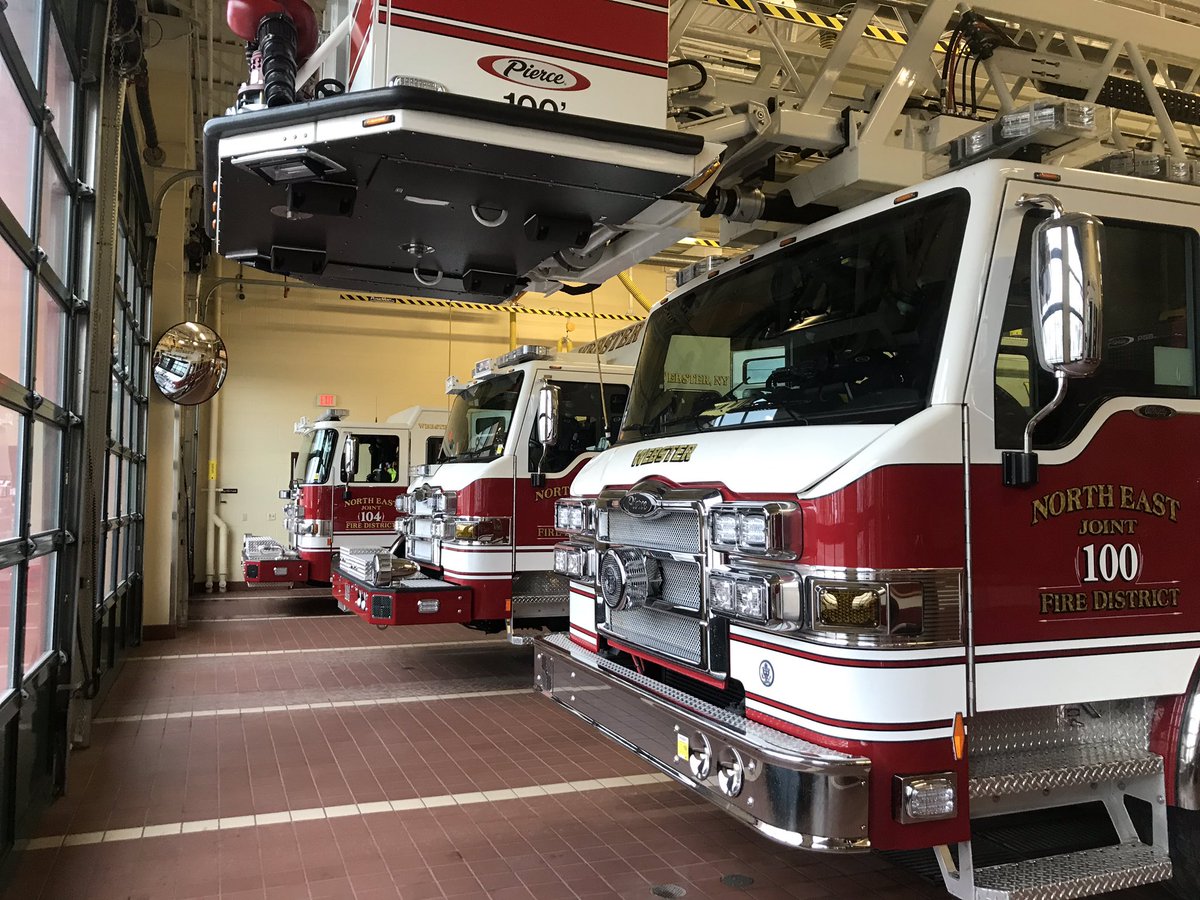 Websterfire357's tweet image. Front line #piercefiretrucks