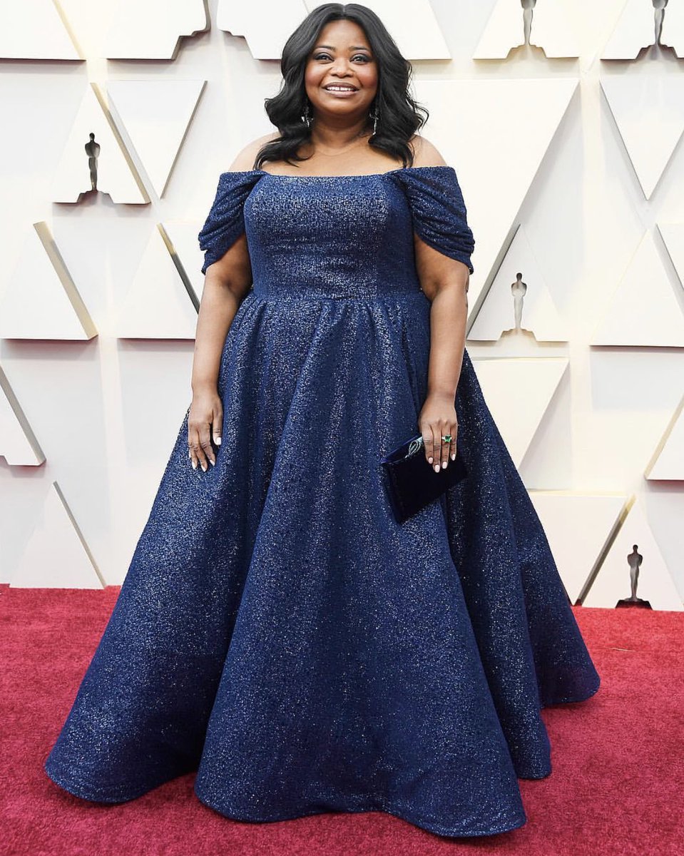 daremagca's tweet photo. Cinderella moment ✨💫 @octaviaspencer #oscars https://t.co/fgTTTdbyUH