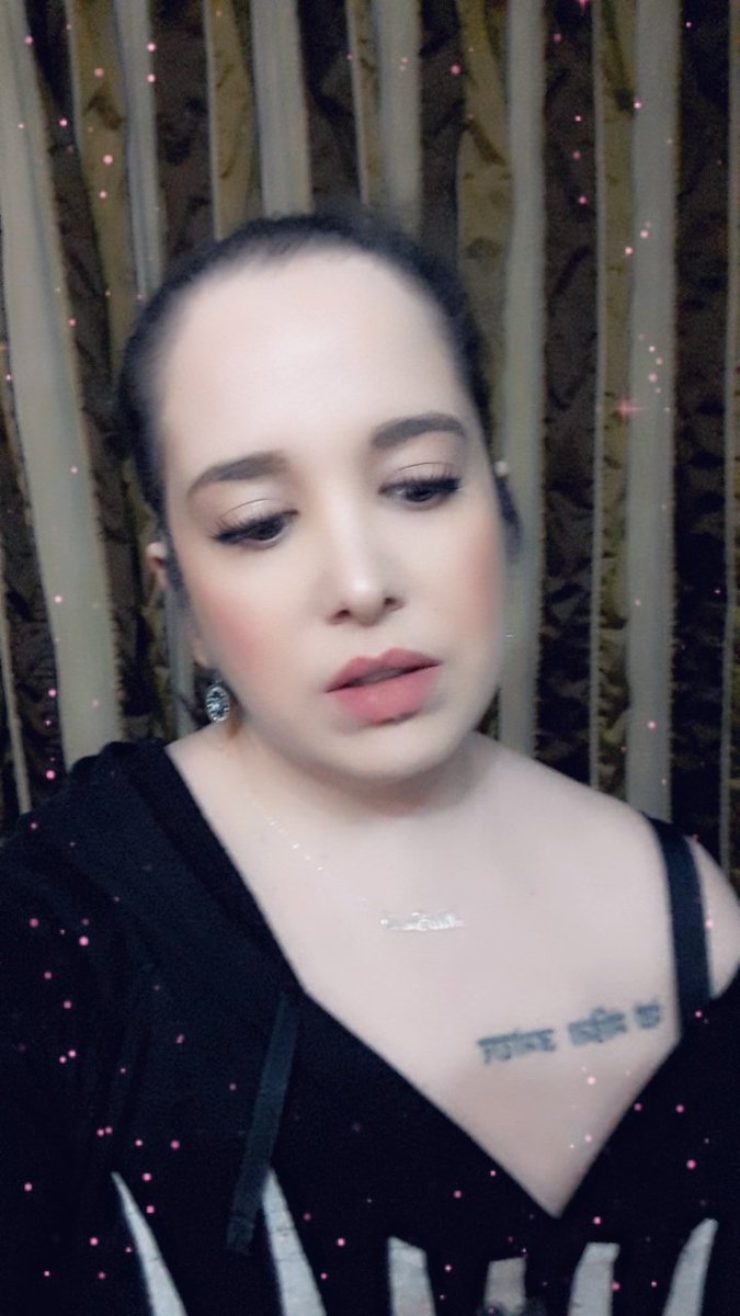 Marita_Mia's tweet photo. #MíaSoare #PlayingWithSnapchat 🔛 @Mia_Soare 👻 https://t.co/l4qQK5nShz