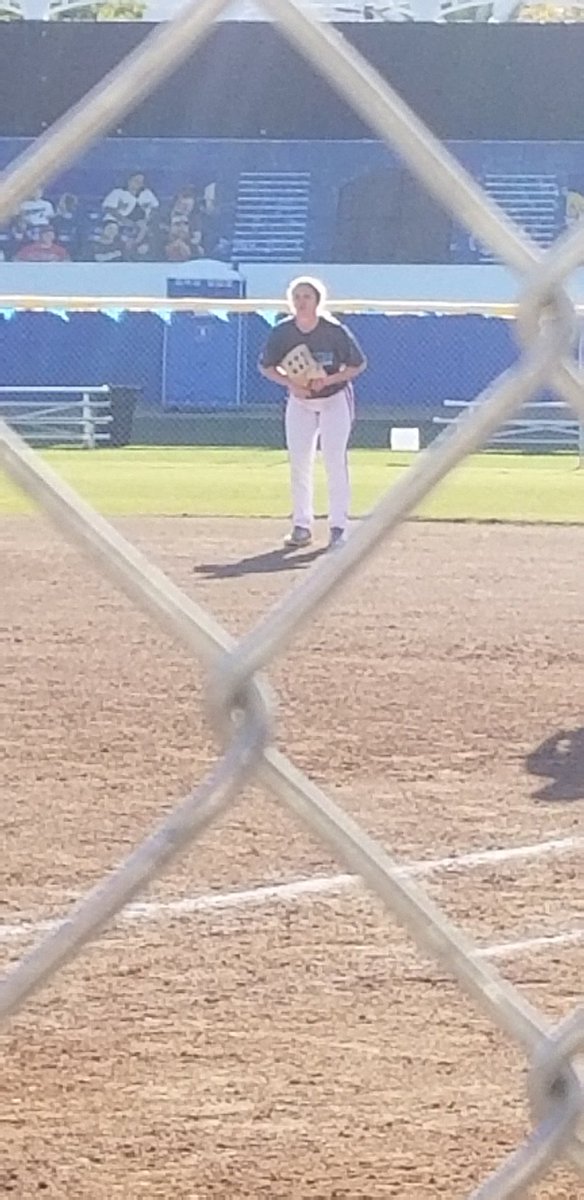 CAStevens_'s tweet photo. While there might be a haze or glare on my camera, that person playing 2nd base is not a mirage...

Despite the fact the @NutterClassic is played in the desert.

#WhenOutfieldersBecomeInfielders
#WhatsOnSecond

All-Stars vs Japan Part 2 https://t.co/PvTbzkwCU7