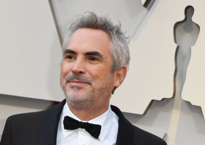 EstiloDF's tweet photo. ¡@alfonsocuaron presente en la red carpet de los #Oscars2019 acompañado de su familia! #OscarsConEstiloDF https://t.co/LIfl446XG6