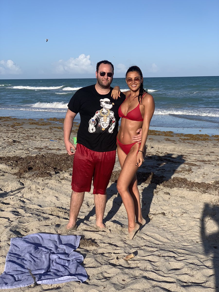 RonRafaelS's tweet image. Beach time with Miss Universe Montenegro 2017 🇲🇪 #MissUniverseMontenegro #MissUniverse #Montenegro #RonRafael #RonRafaelS #RonRafaelShimshilashvili #RonShimshilashvili