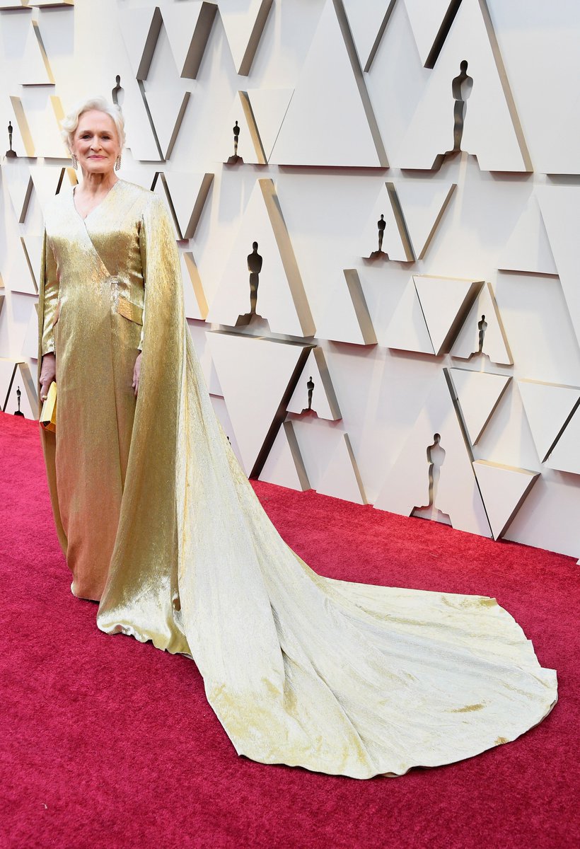 thefallrepublic's tweet photo. VogueRunway: RT @voguemagazine: Celebrities embraced metallics at the #Oscars. See more from the red carpet: https://t.co/SDP4a2sWIS https://t.co/uexfZfIDTi