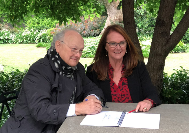 immediacy1's tweet photo. We can't wait for this iteration of MPavilion 2019. Glenn Murcutt is in the house. #Australiandesign #GlennMurcutt #archilovers https://t.co/PulL8vKQO7 https://t.co/YK58buQzvk