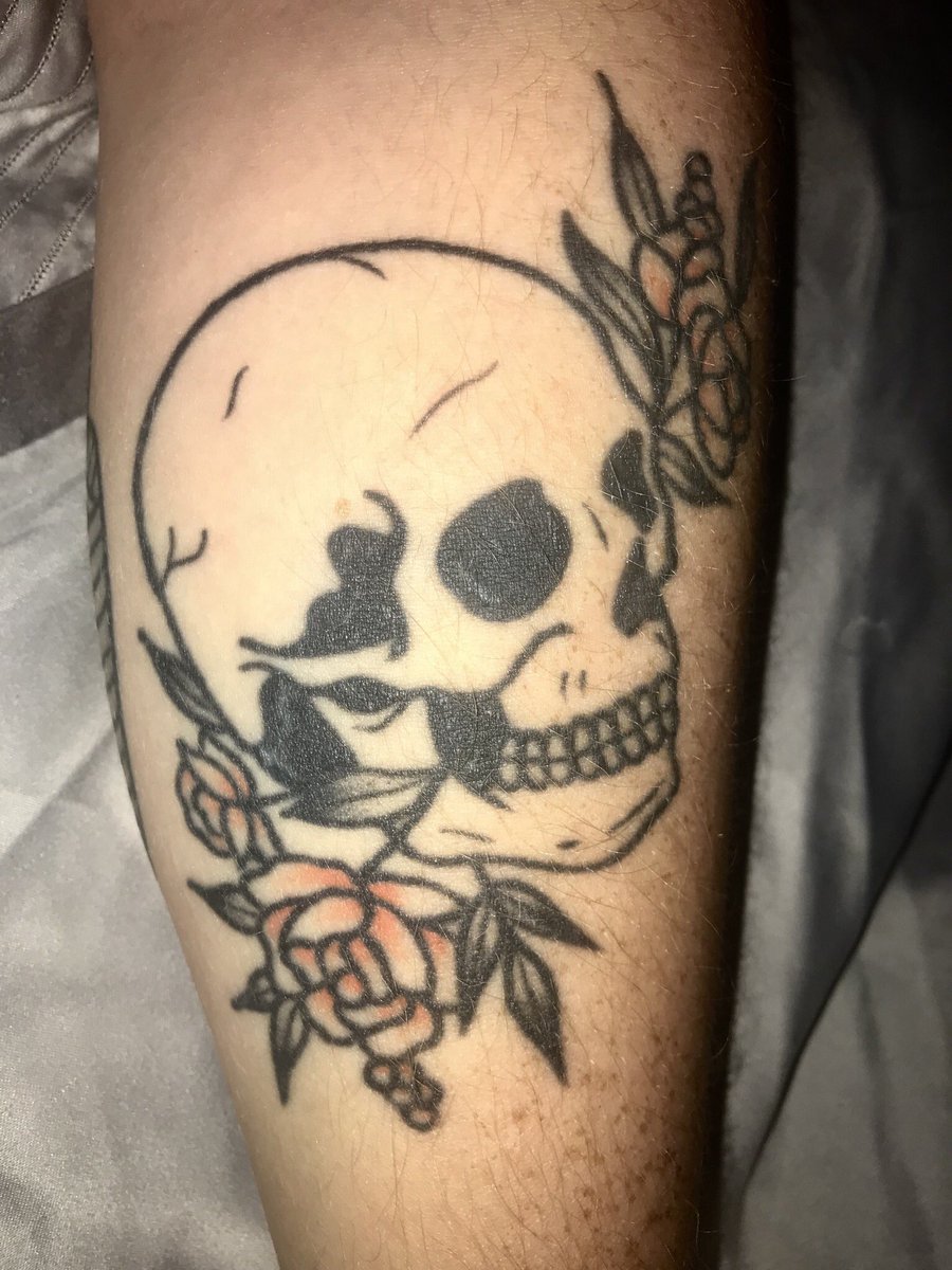 Lvpxs's tweet photo. Tattoo thread 🖤💉
Reply with some of your favorite tattoos, I wanna see some of y’alls ink https://t.co/bRab774Ggn