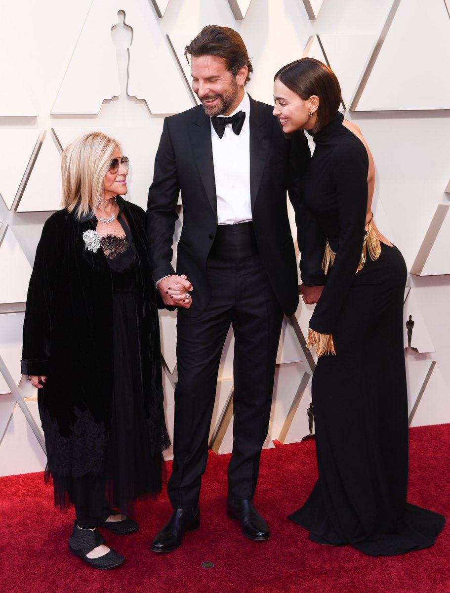 Variety's tweet photo. We just wanted to take another look at Bradley Cooper and his family https://t.co/9VpkivxV3z https://t.co/EPsTzD6VLx