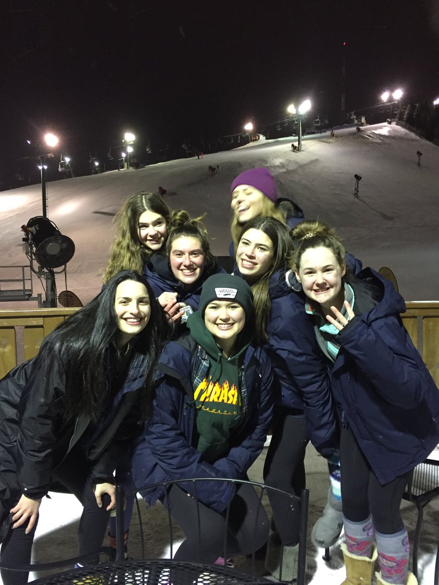 7AM TOP OF THE YELLOW LIFT @ SCHUSS MT. #BETHERE #BUSTDOWNBU <a href="/TheMapleForest/">THE FOREST</a> <a href="/FALCONFANBASE/">The Flock</a> <a href="/Bill_Watson19/">Bill Watson</a> @MDZLeadership