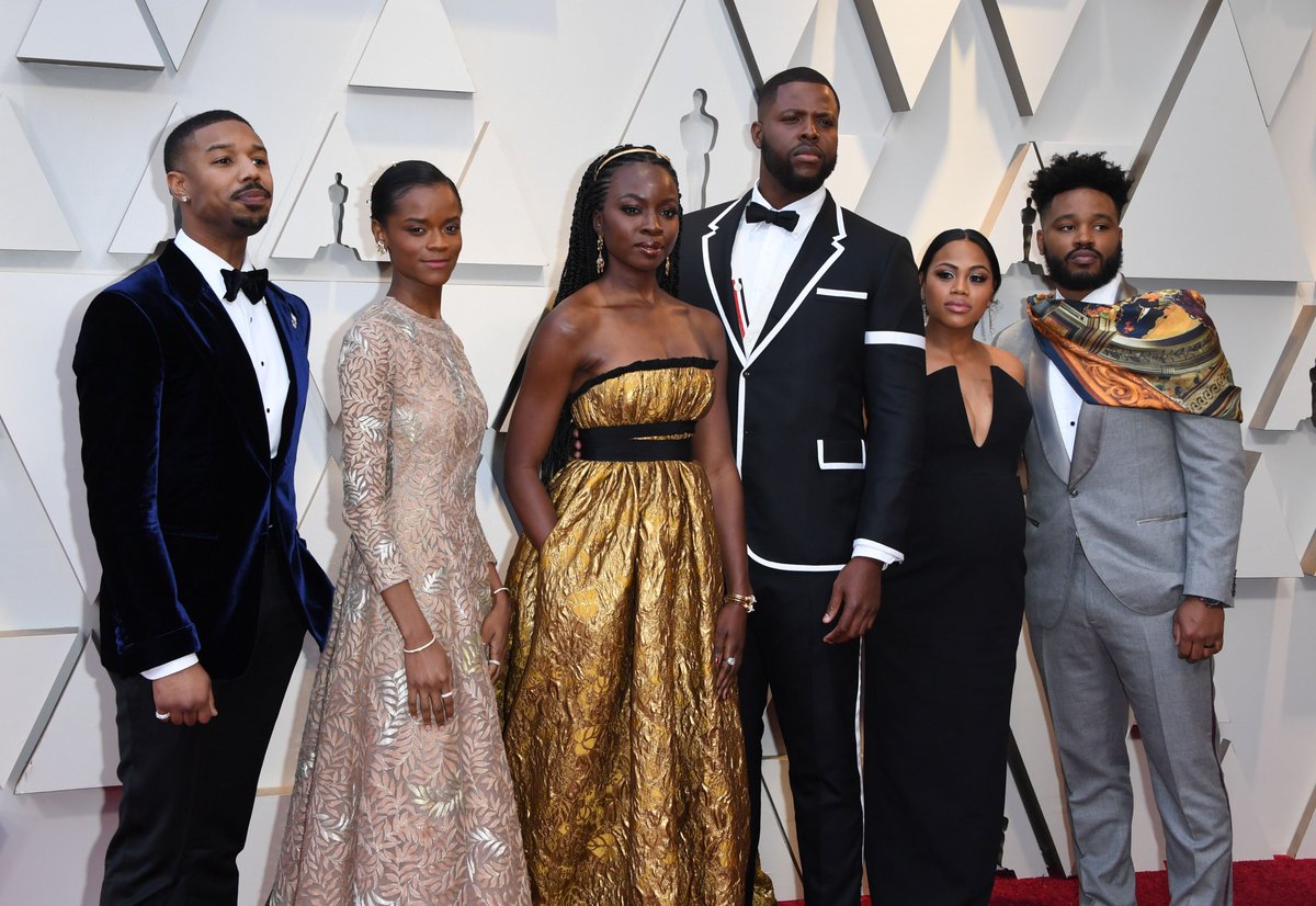 enews's tweet photo. Wakanda forever. #Oscars https://t.co/HgEWGPjuV9