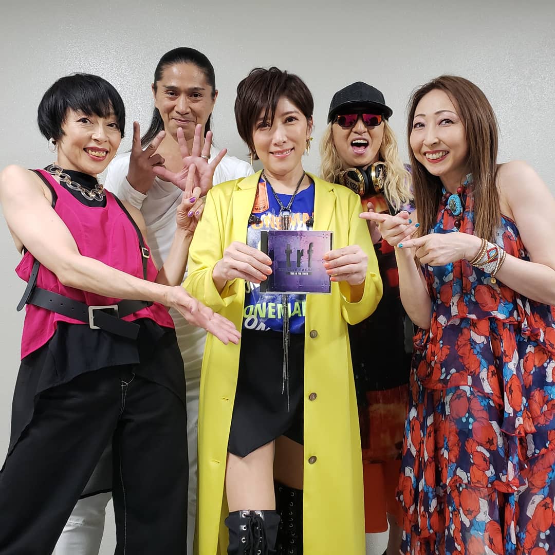 D J K O O בטוויטר 本日2月25 日 Trf 26周年を迎えました 応援し続けてくれたファンの皆さん本当にありがとう スタッフの皆さん大変だったと思うけどありがとうございます そして小室さん 心から感謝です また曲を作って欲しいです 5人力を合わせ更に D J K O O בטוויטר 本日2月25 日 Trf 26周年を迎えました 応援し続けてくれたファンの皆さん本当にありがとう スタッフの皆さん大変だったと思うけどありがとうございます そして小室さん 心から感謝です また曲を作って欲しいです 5人力を合わせ更に