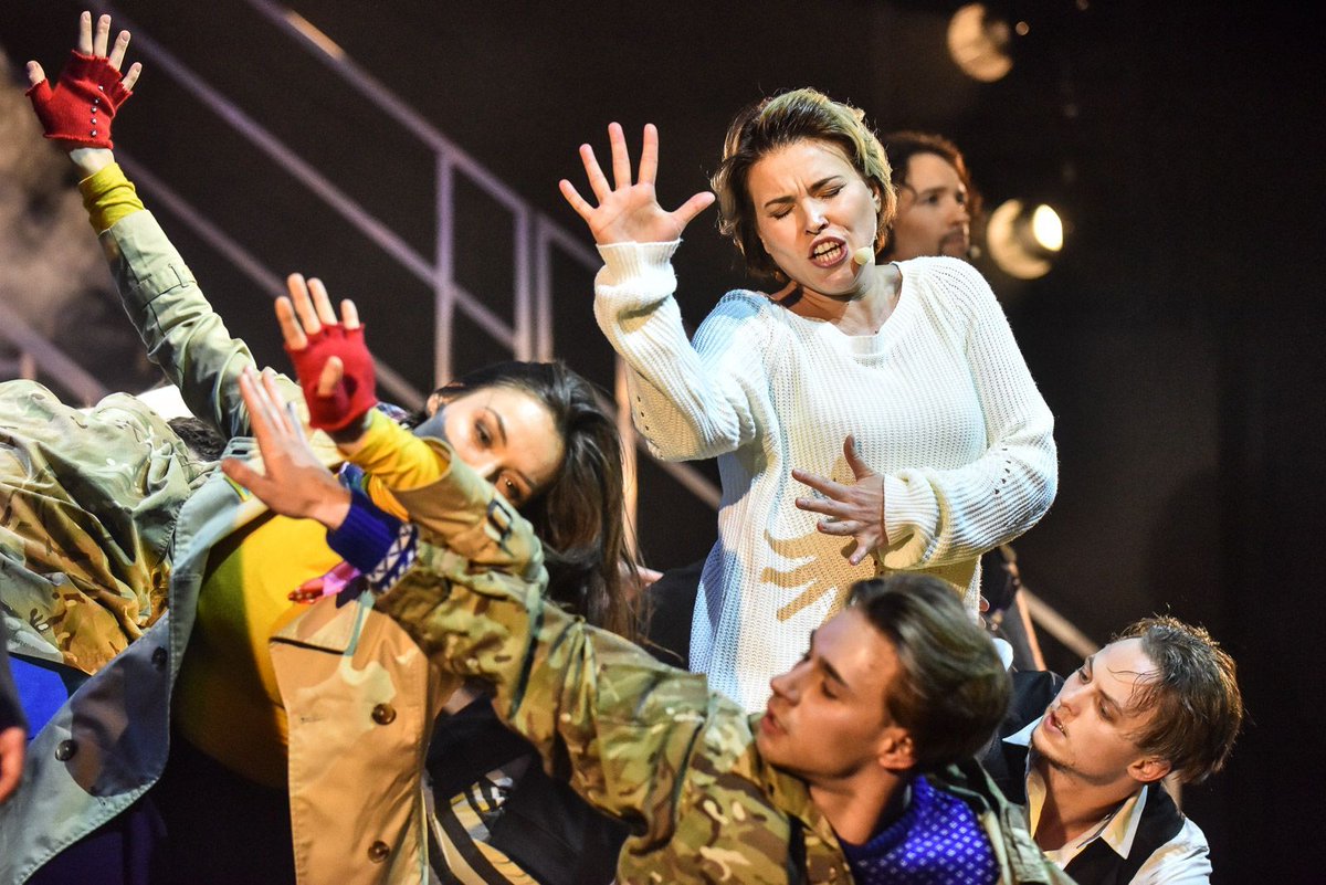 KyivPost's tweet photo. ‘Got to Be Free’ rocks Kyiv’s Theater on Podil (#PHOTOS)
https://t.co/qwgb1ptK3I #Kyiv #Ukraine #GottoBeFree https://t.co/meIR3dUftp