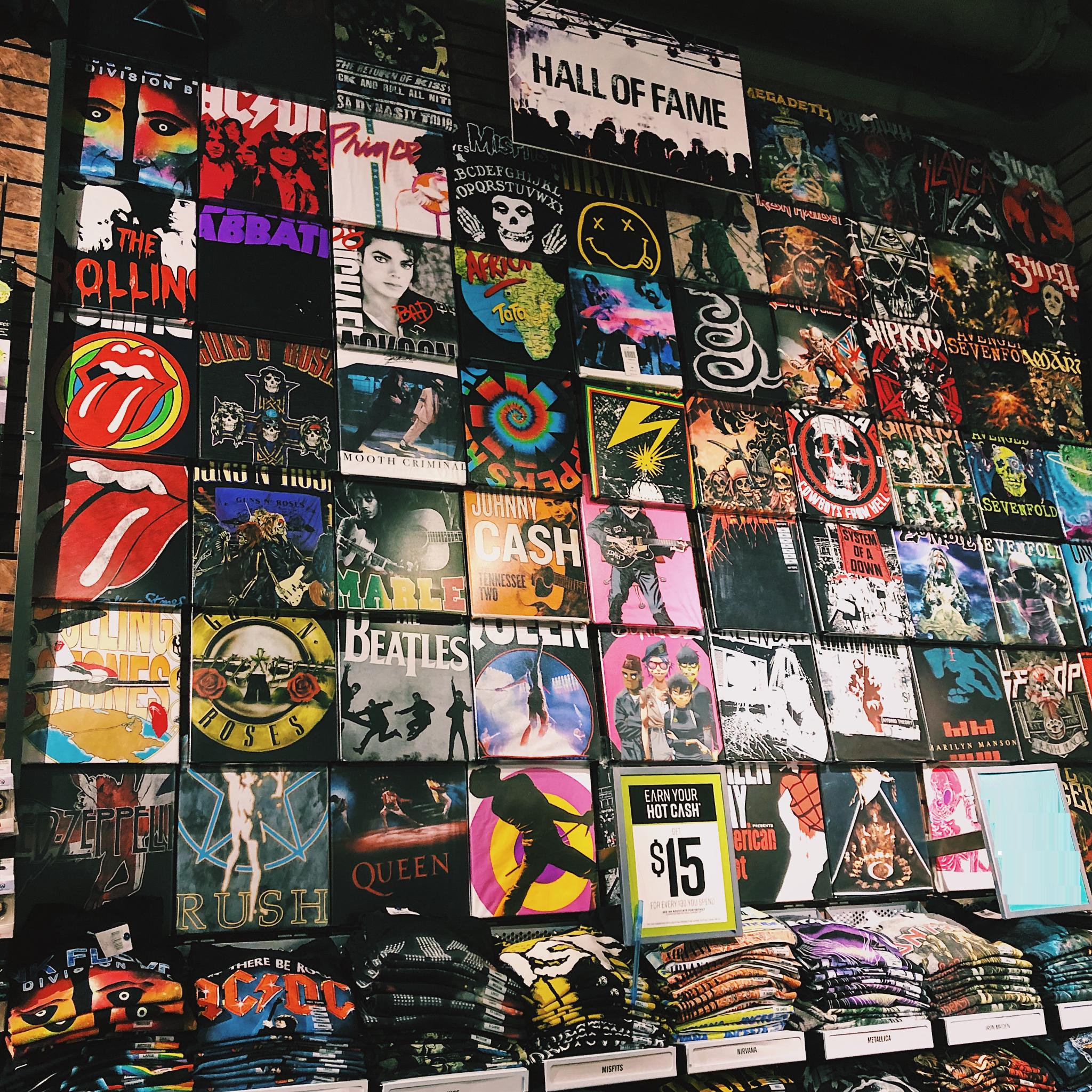 Hot Topic on X
