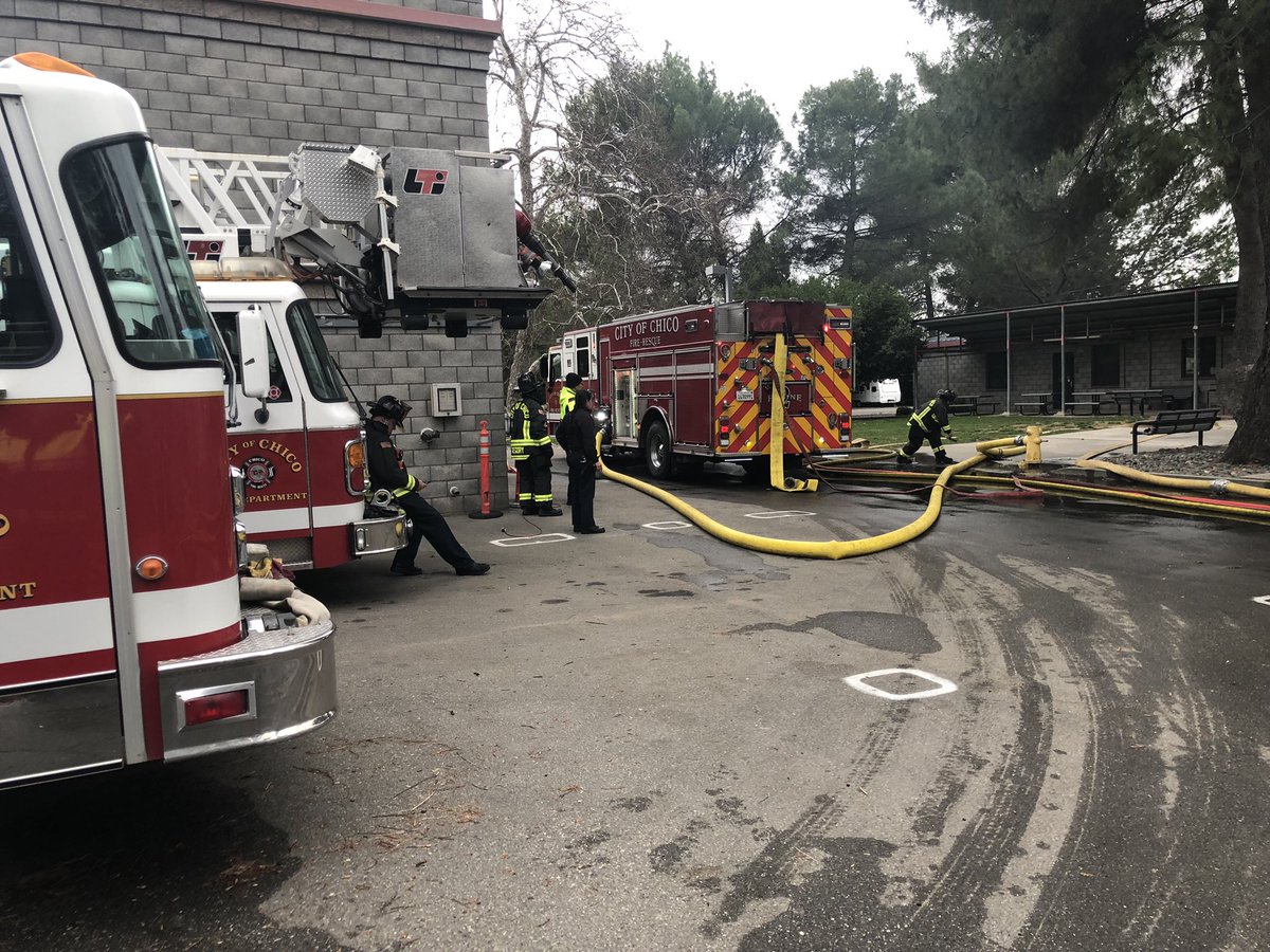 ChicoFD's tweet image. Several #Chicofire crews spent the afternoon pumping multiple fire hose lines to help firefighters prep for the upcoming engineer’s promotional exam.  It take hrs upon hrs of practice pumping various evolutions, driving, knowing every detail of our apparatus to become proficient