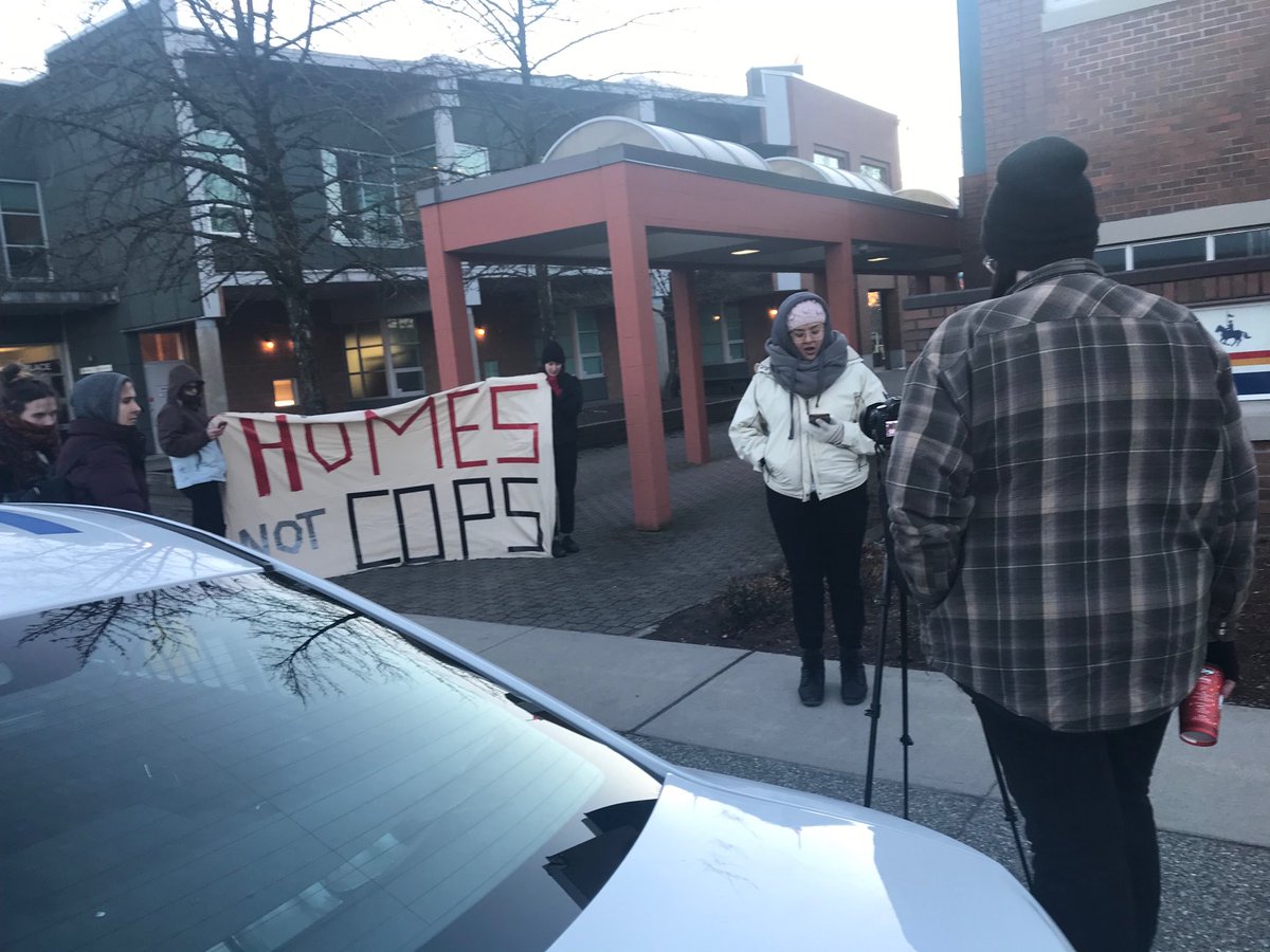 Lenee outlining our demands: 1) immediate release of Dwayne Martin and 5 supporters 2) immediate de-escalation at Anita Place and removal of exclusion zone 3) start real negotiations with residents at Anita Place 4) BC Housing purchase apts across from AP 4 residents run housing
