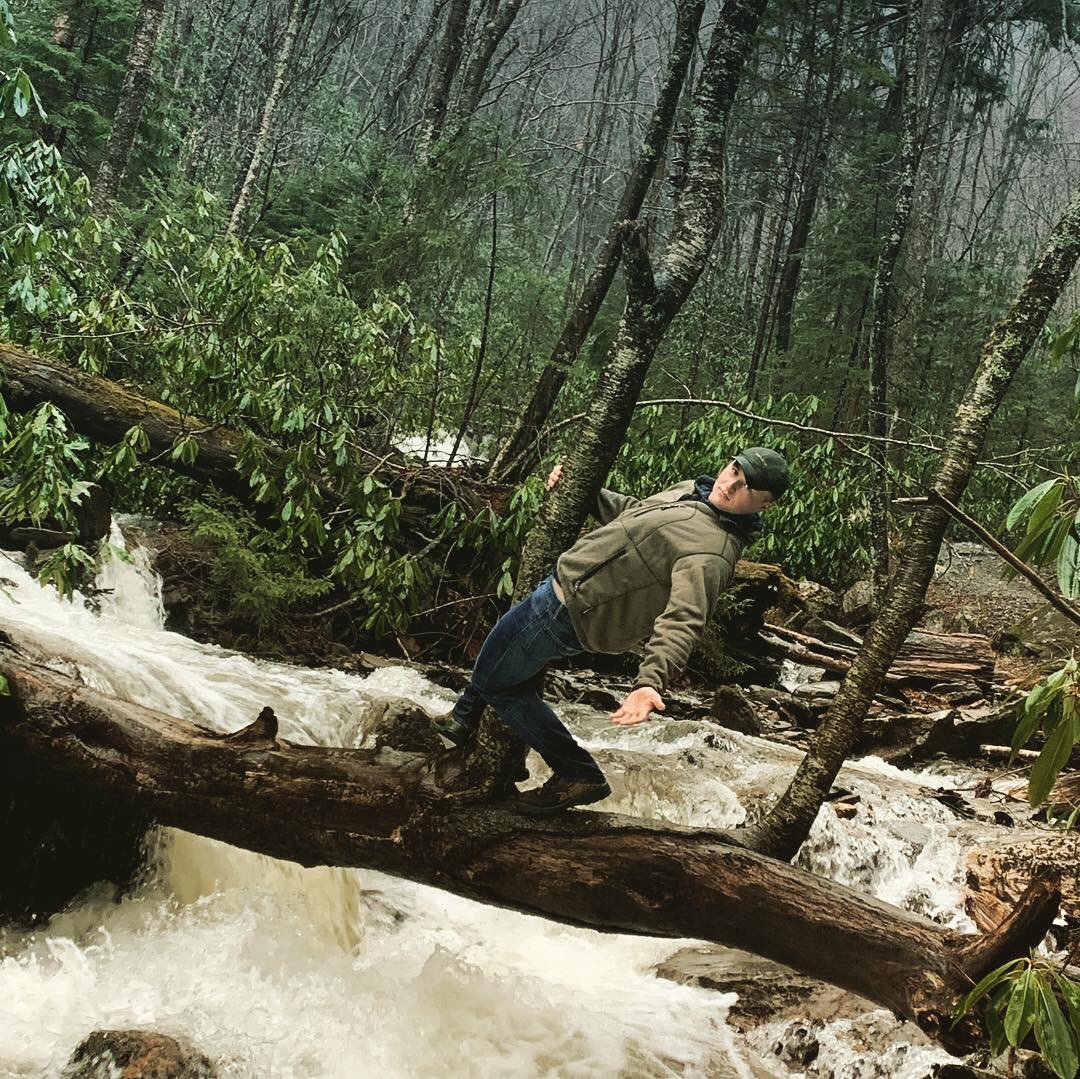 ItsColtonHicks's tweet photo. It was always kinda a dream of mine to go see the smokey mountains and what better way to do it than randomly taking a weekend off and hiking 10 miles to the top of a mountain with my brother. Honestly the best weekend of my life https://t.co/ajza83C9tZ
